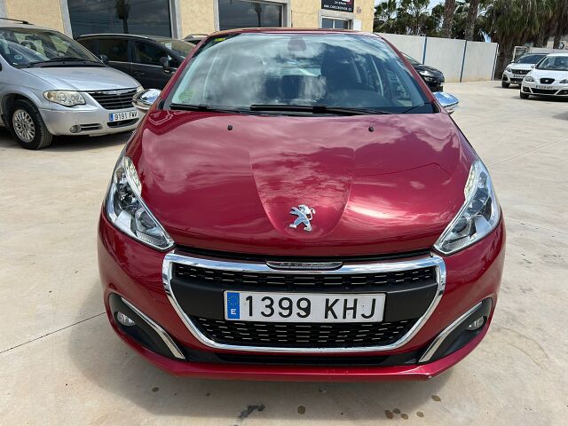 PEUGEOT 208 ALLURE 1.2 E-THP AUTO SPANISH LHD IN SPAIN 90000 MILES SUPERB 2018